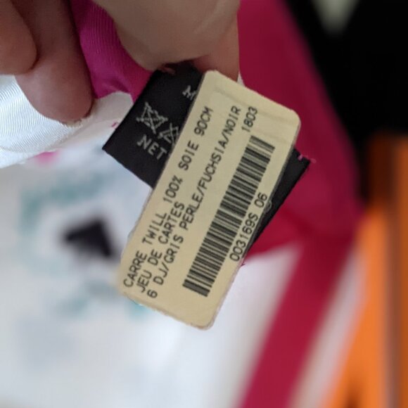 Hermes "Jeu de Cartes" Scarf, 90 cm - Picture 7 of 12